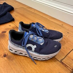 On Running Cloud Monsters